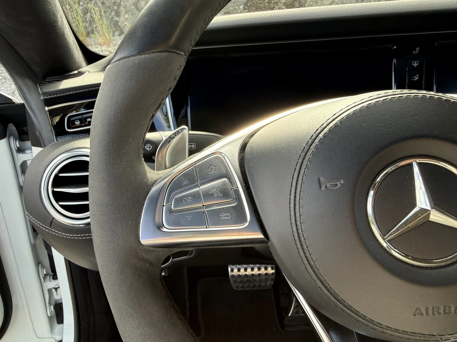 Interior image of 2016 Mercedes-Benz S 63 AMG 4MATIC (16)