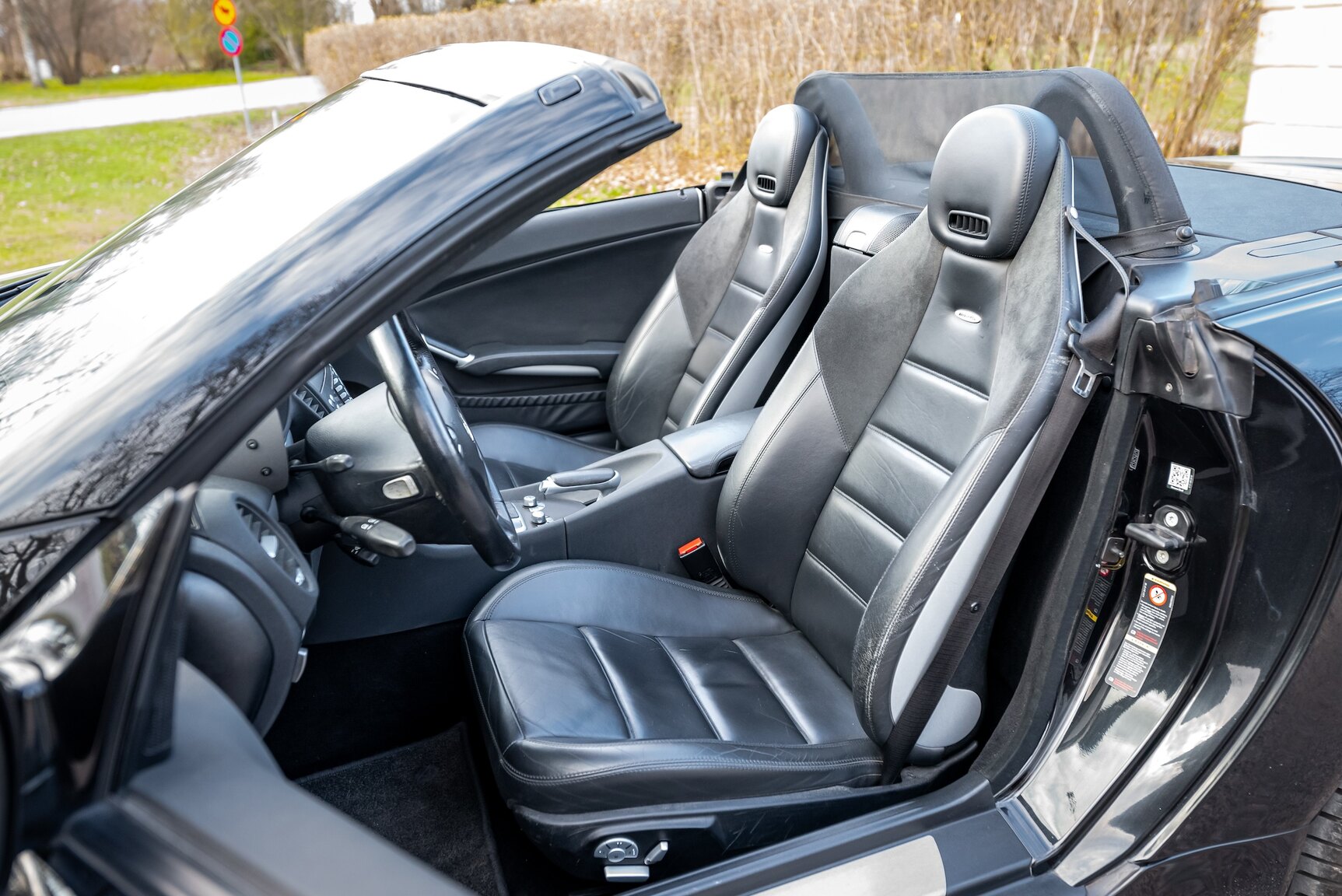 Interiörbild 2006 Mercedes-Benz SLK 55 AMG Kleemann