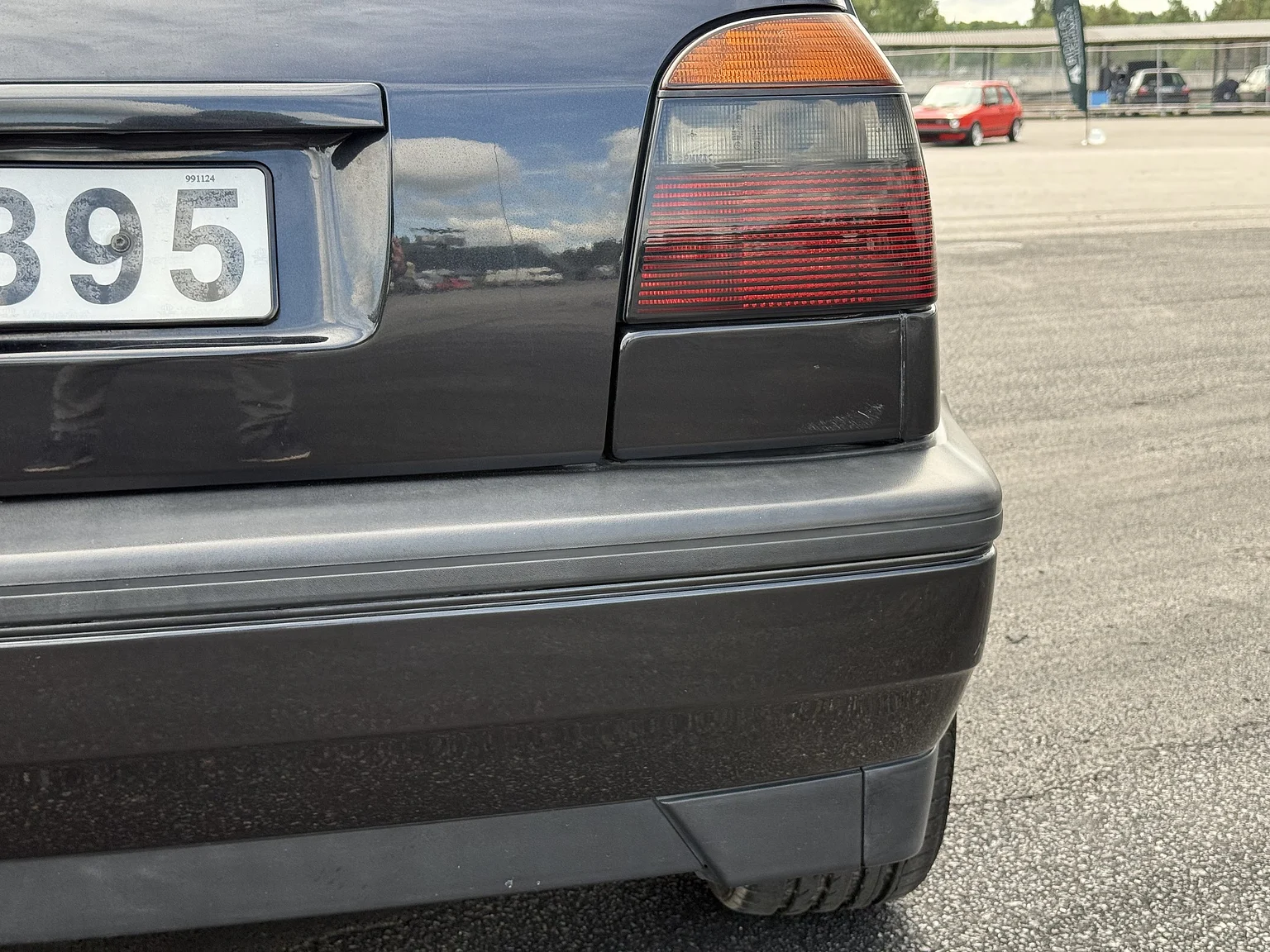 Exteriörbild på 1994 Volkswagen Golf 3-door VR6 (40)