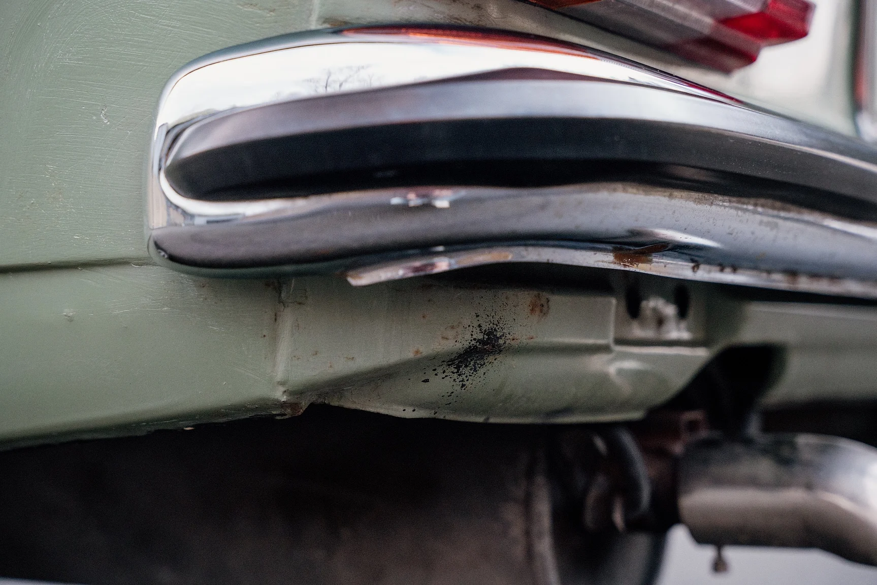 Exterior image of 1975 Mercedes-Benz 240 D 3.0 (49)