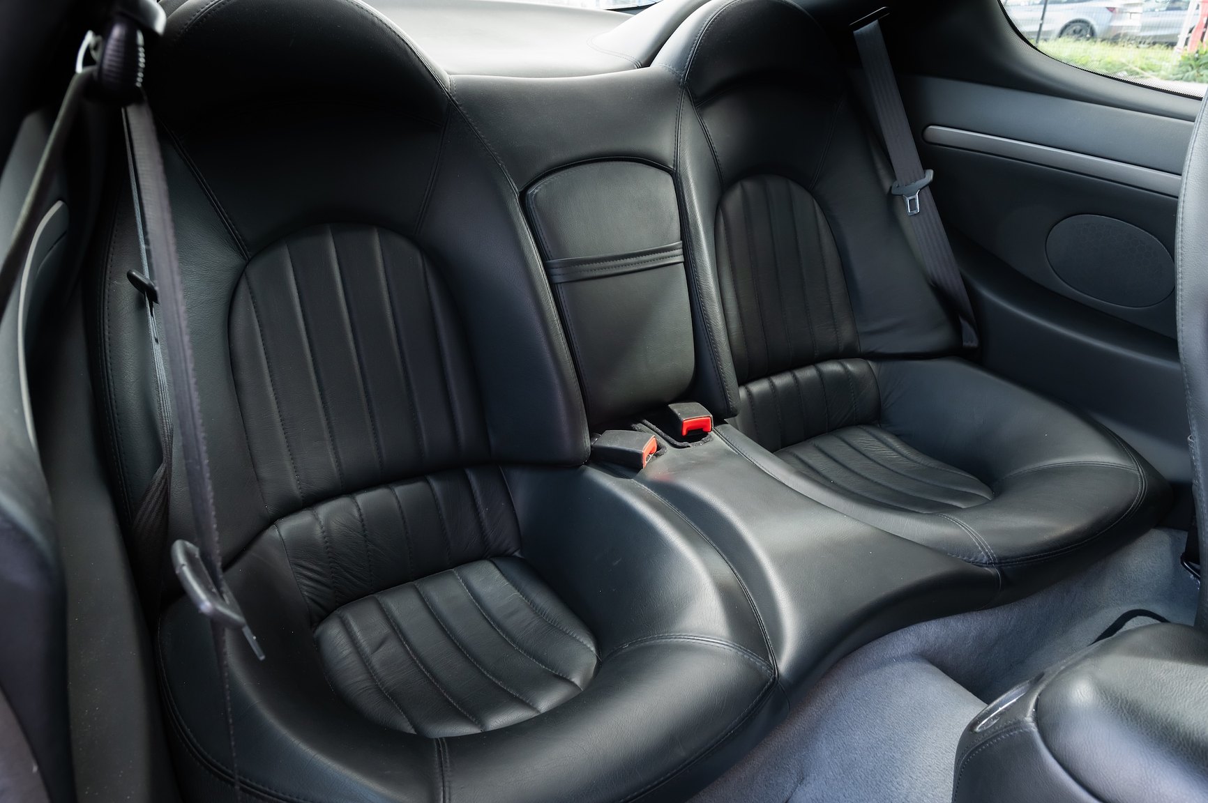 Interior image of 2004 Maserati Coupé 4.2 V8 Cambiocorsa