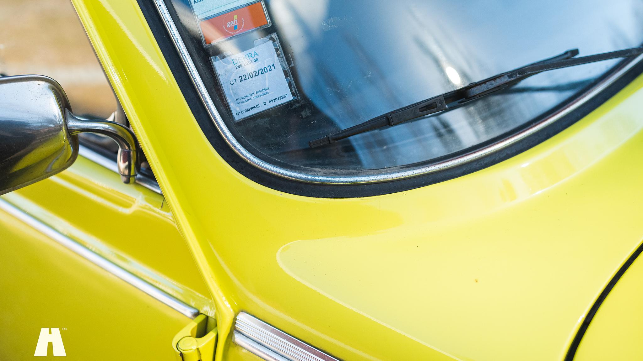 Exteriörbild på 1974 Volkswagen Bubbla 1303LS Cabriolet Svensksåld 