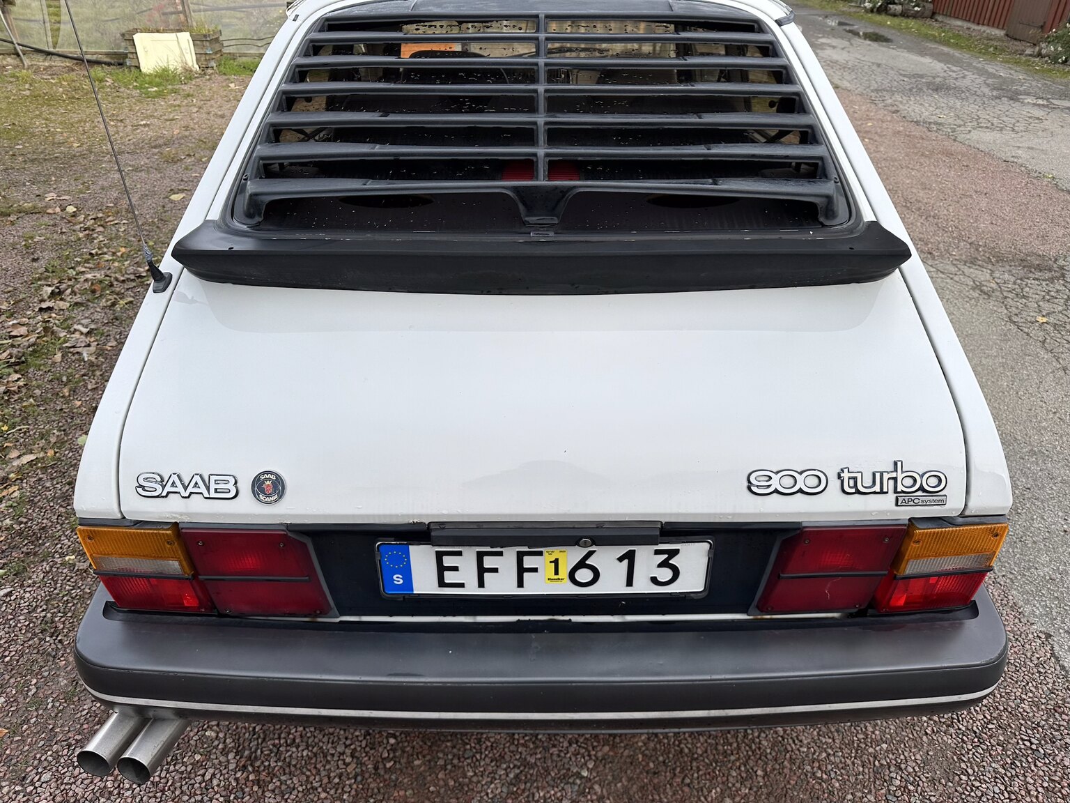 Exterior image of 1991 Saab 900 Turbo
