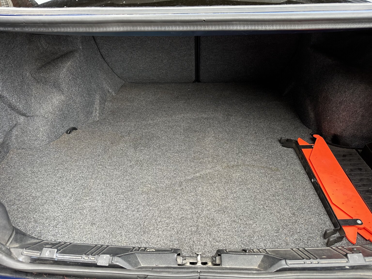 Interiörbild 1996 BMW 328i Coupé E36 M-Sport (40)