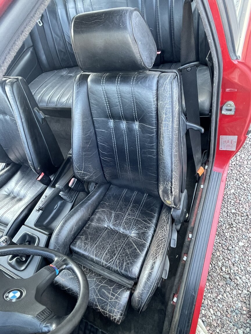Interiörbild 1987 BMW 320i