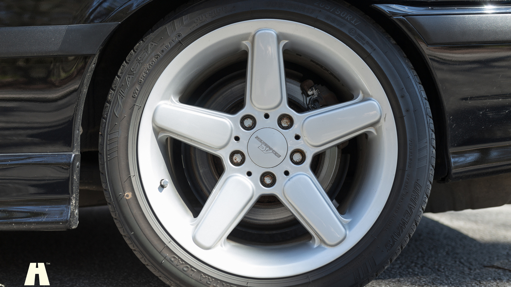 Exterior image of 1996 BMW M3 3.2 Cabriolet (37)