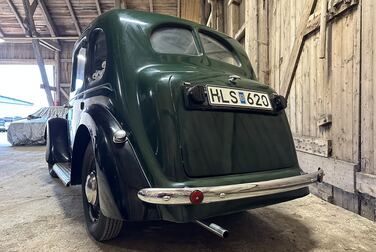 Exterior image of 1938 Austin 10 1.1 Cambridge