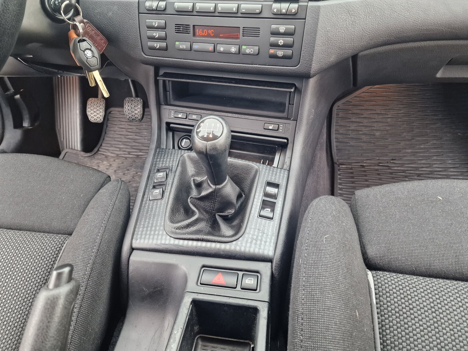 Interiörbild 2002 BMW 320Ci
