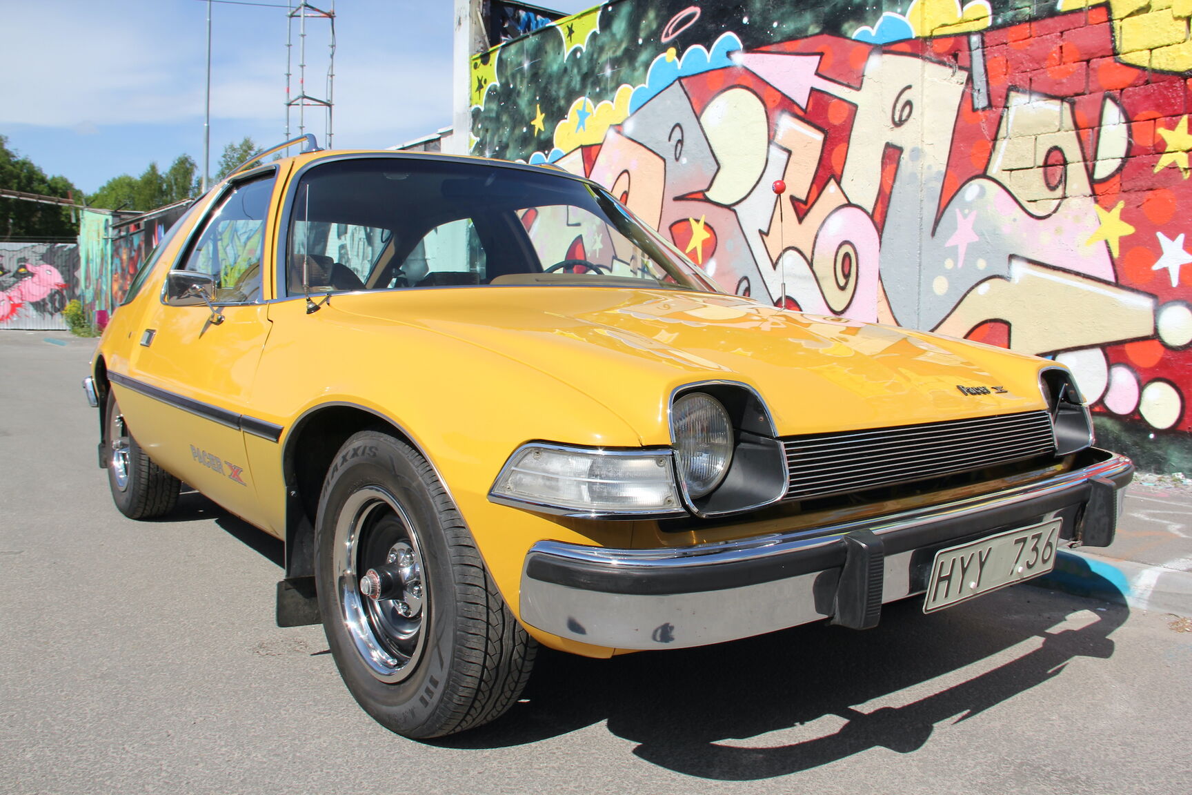 Exterior image of 1975 AMC Pacer X