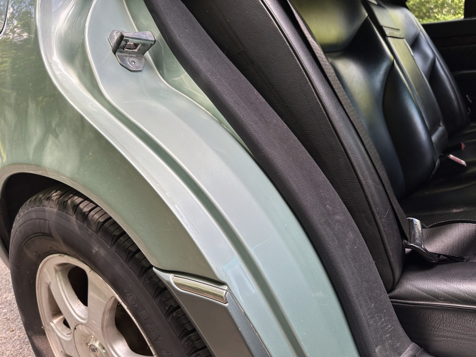 Innenraumfoto von 1992 Mercedes 300 SE (38)