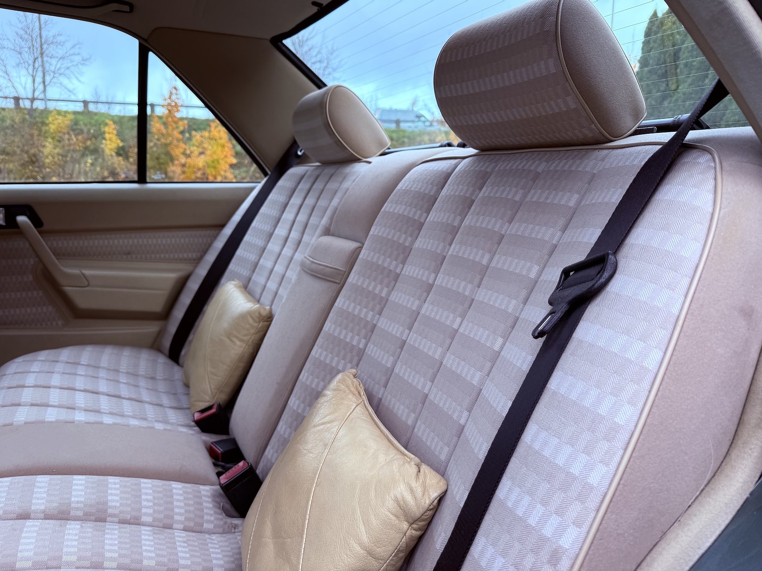 Interiörbild 1989 Mercedes-Benz 190 E