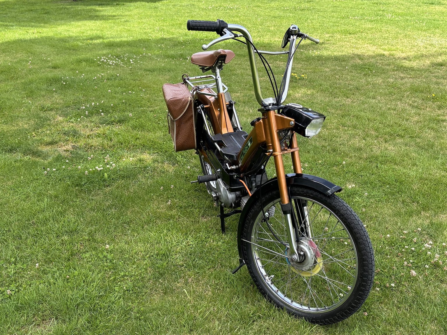 Exterior image of Puch Maxi
