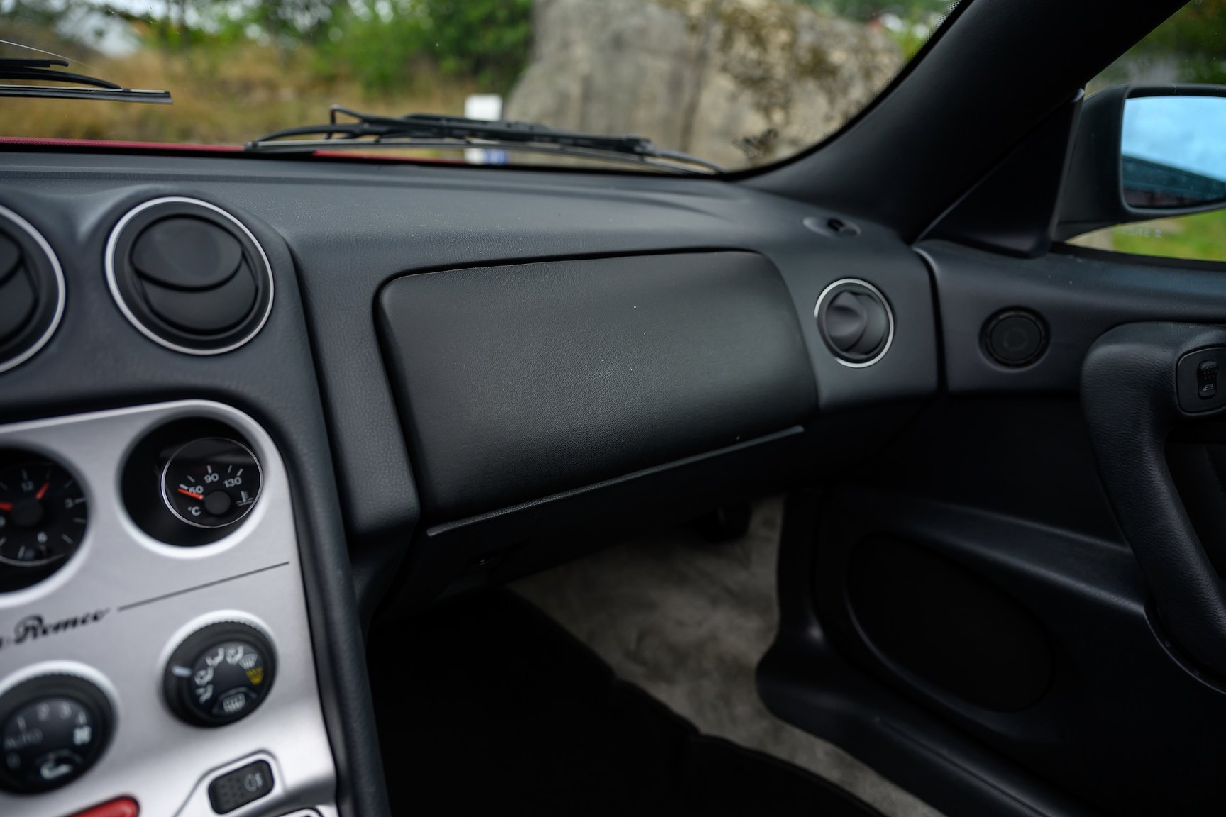 Interior image of 2001 Alfa Romeo Spider 3.0 V6
