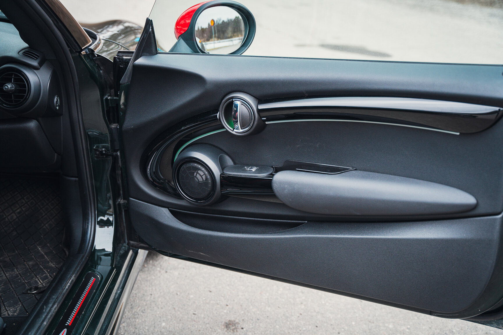 Interiörbild 2017 Mini Cooper JCW