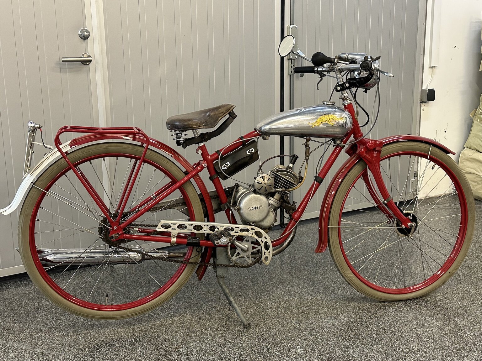 Exterior image of 1939 NV Tiger