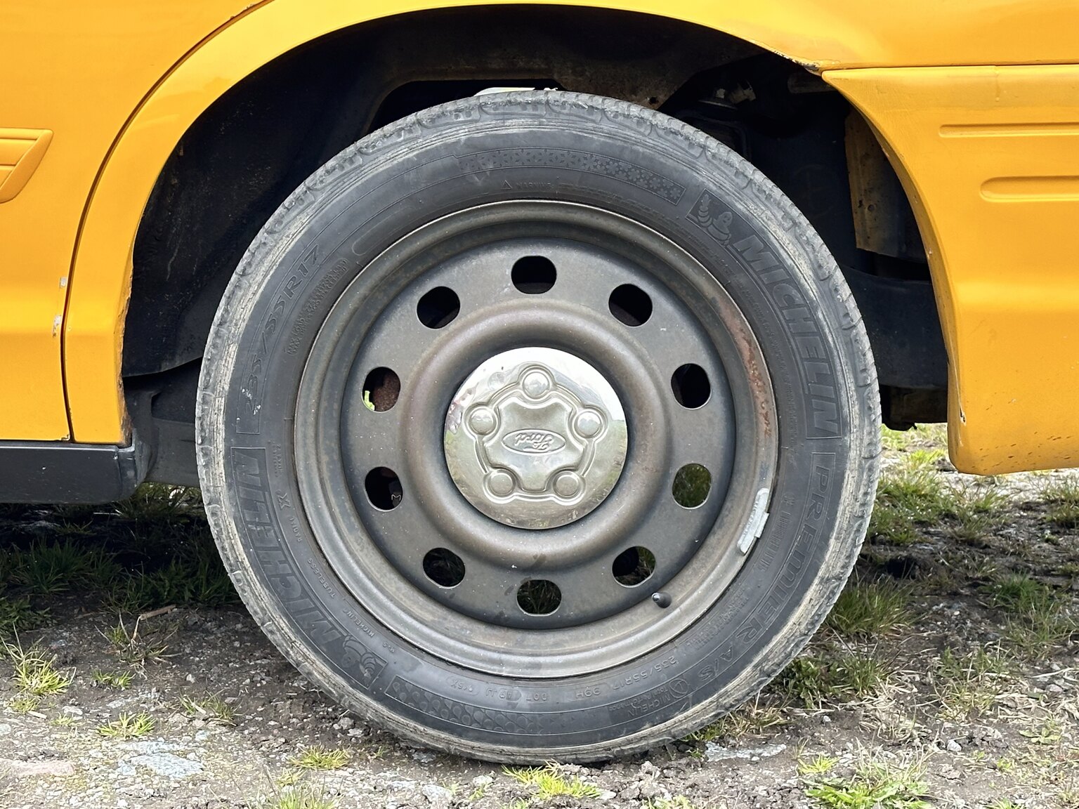 Aussenfoto 2011 Ford Crown Victoria New York Cab (16)