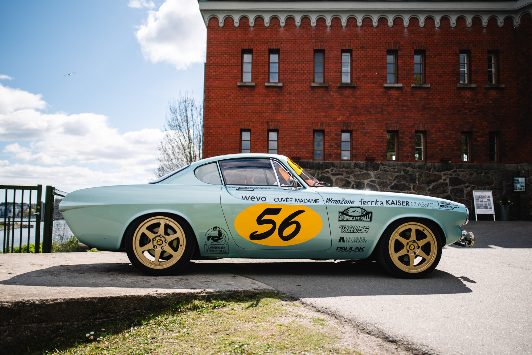 Exteriörbild på 1966 Volvo P1800 V8 Custom