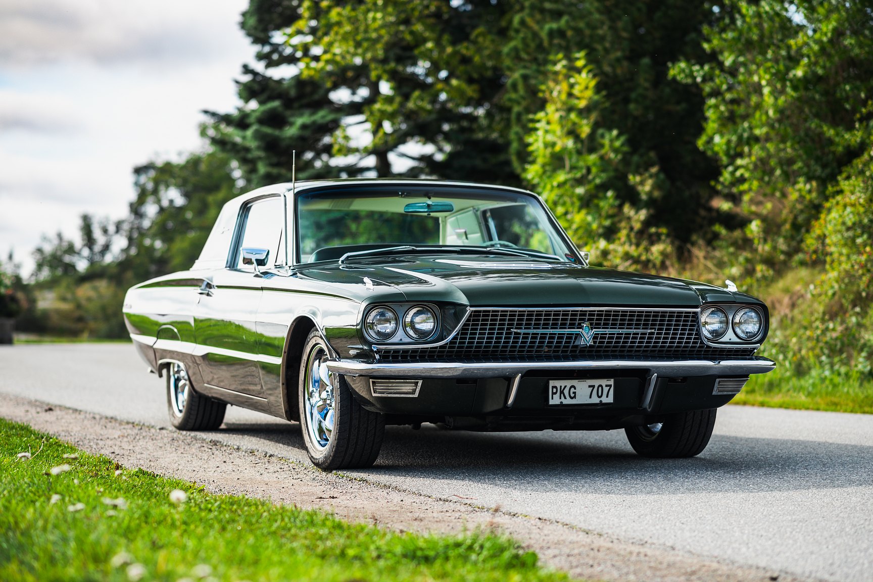 Exterior image of 1966 Ford Thunderbird Town Hardtop