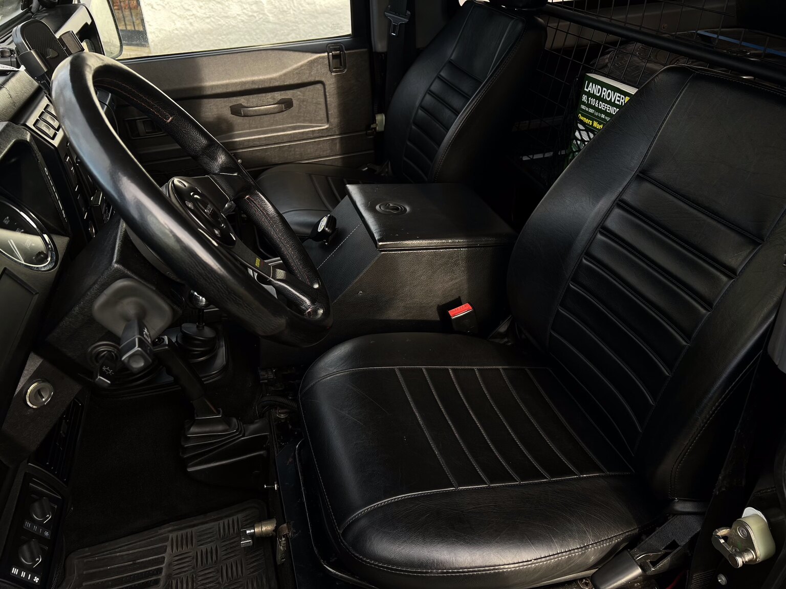 Interior image of 2002 Land Rover Defender 90 2.5 Td5