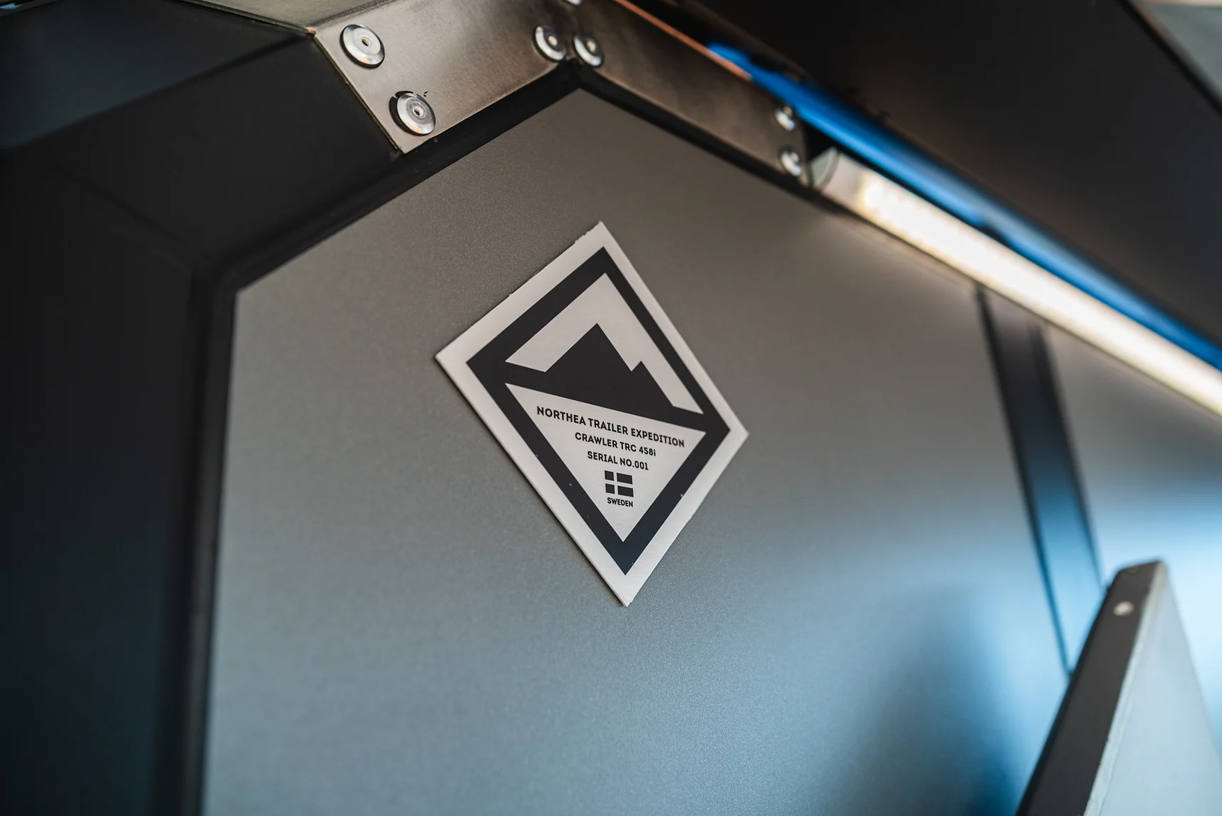 Exterior image of 2025 Northea Trailer Expedition Crawler 458i Offgrid-Camper (70)