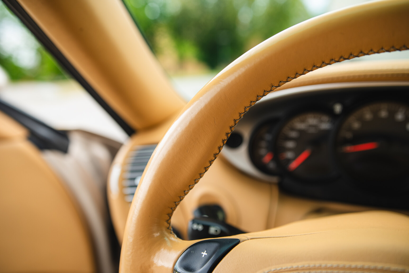Interior image of 2004 Porsche 911 Carrera 4
