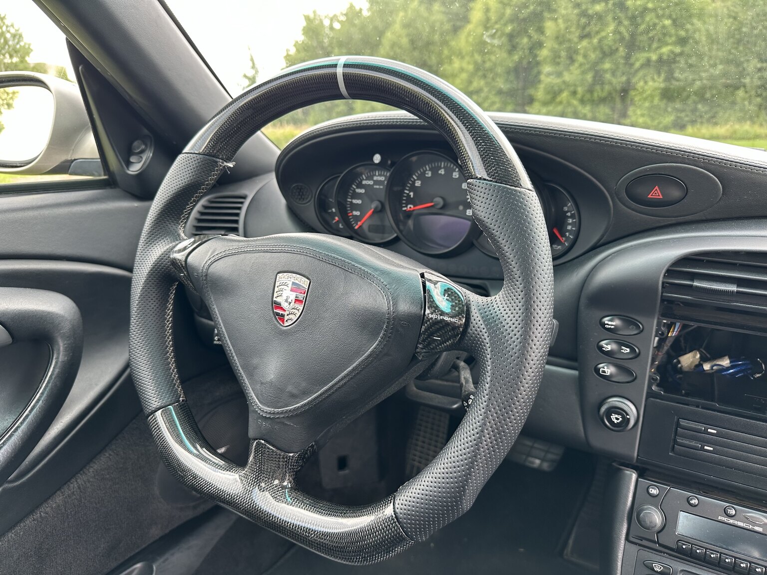 Innenraumfoto von 2002 Porsche 996 Turbo (33)