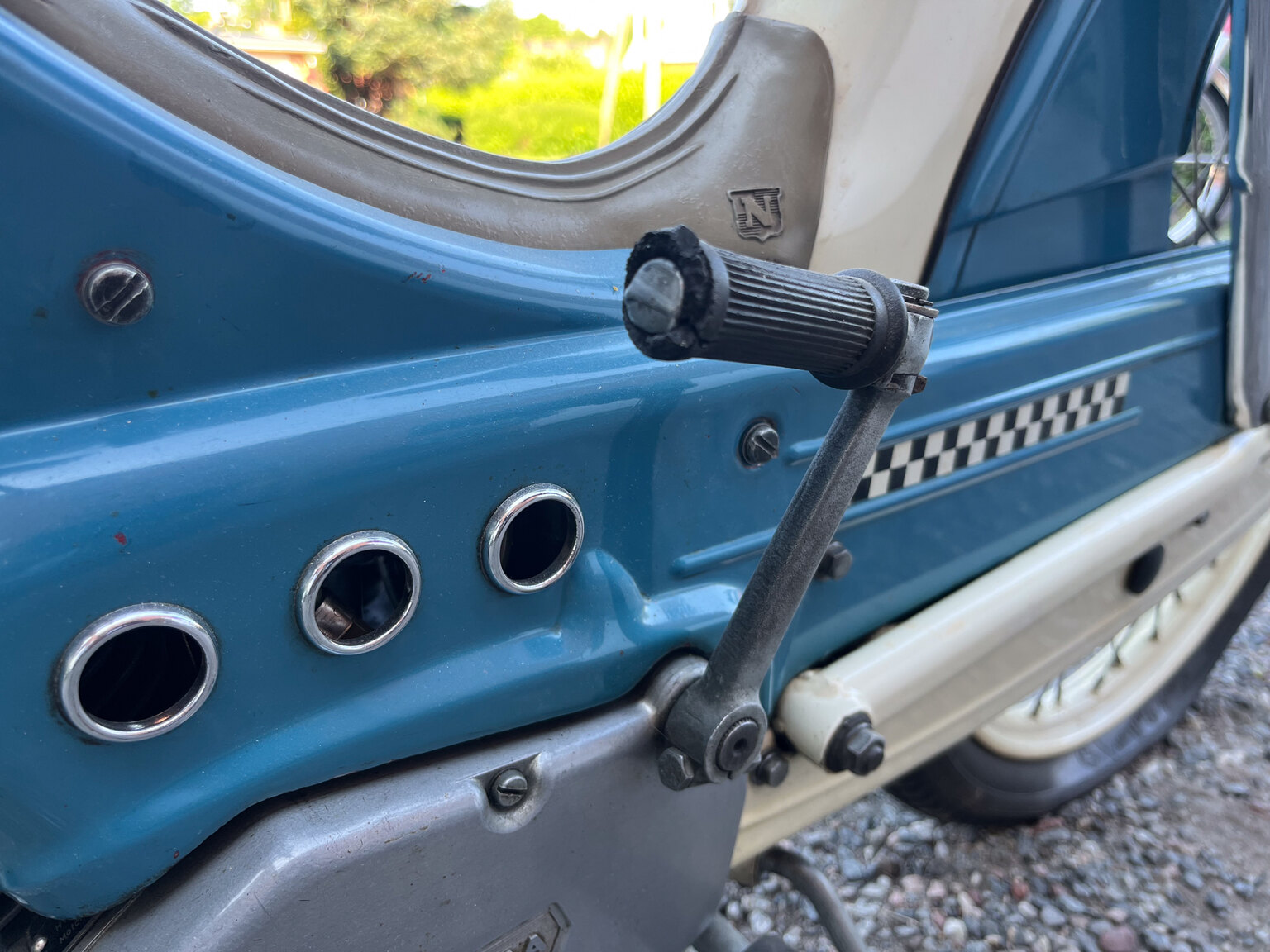 Exteriörbild på 1963 Crescent 1163 Raket