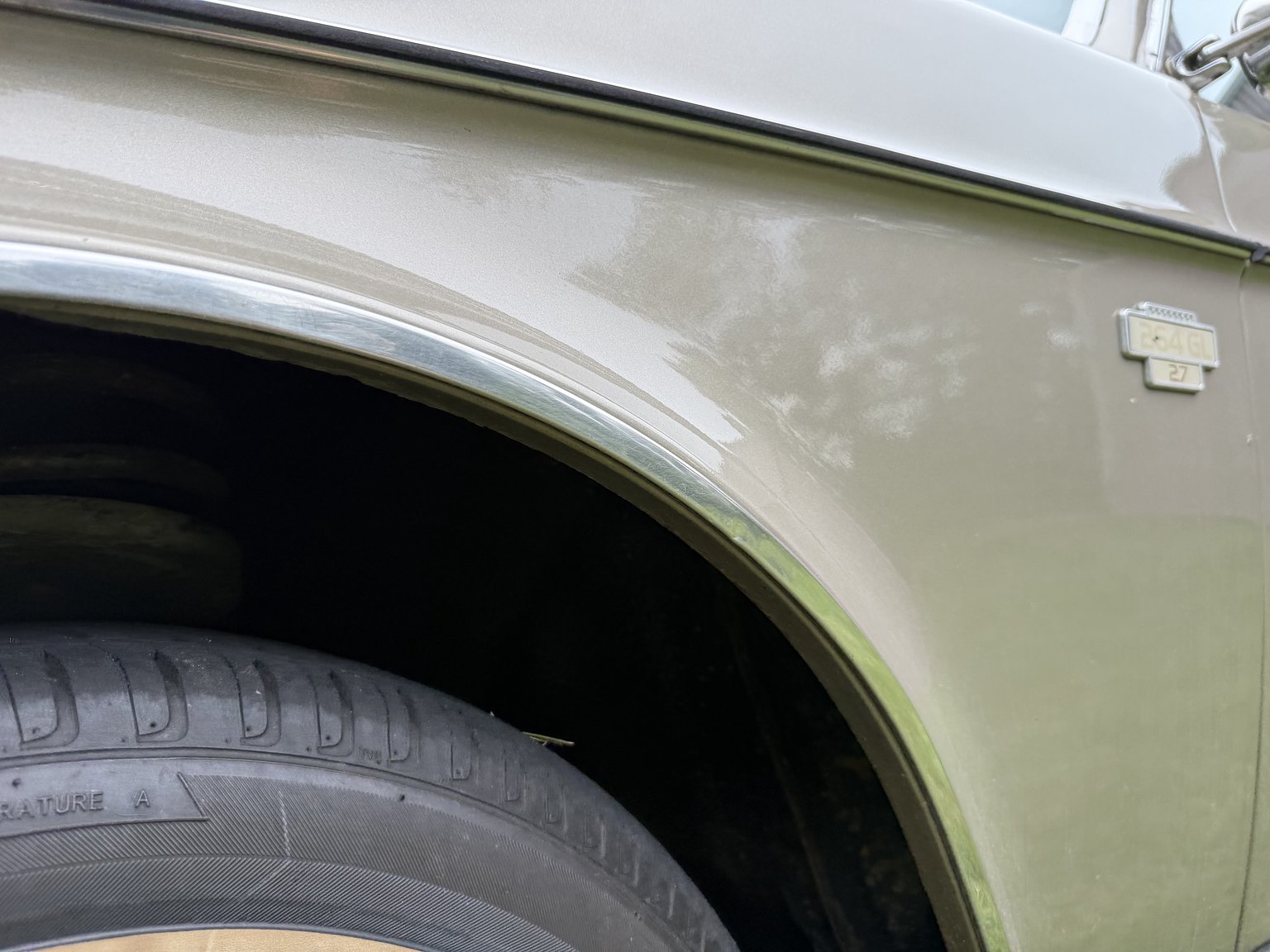 Exterior image of 1976 Volvo 264 V6 GL Automatisk