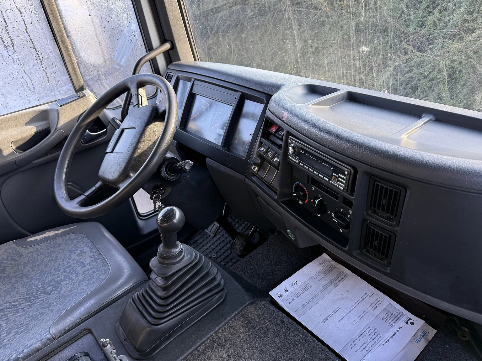 Aussenfoto 2000 Volvo FL6 4x2 - NO RESERVE (19)