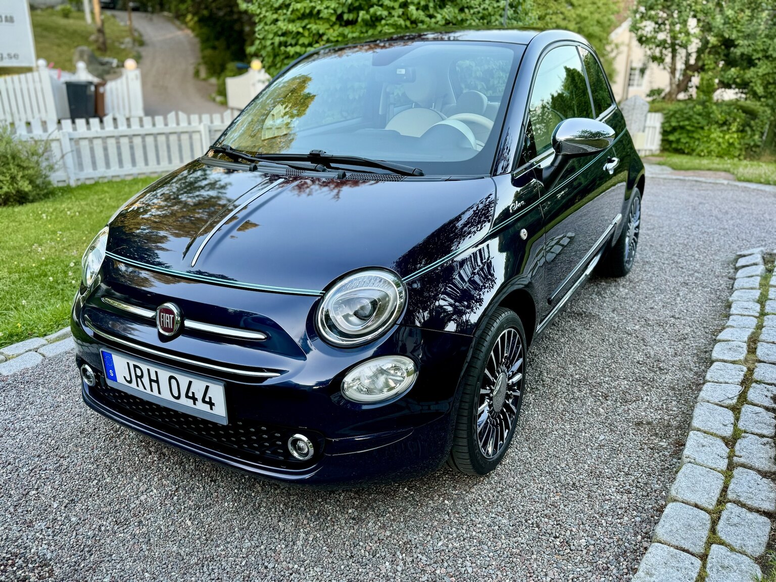 Exteriörbild på 2017 Fiat 500 Riva