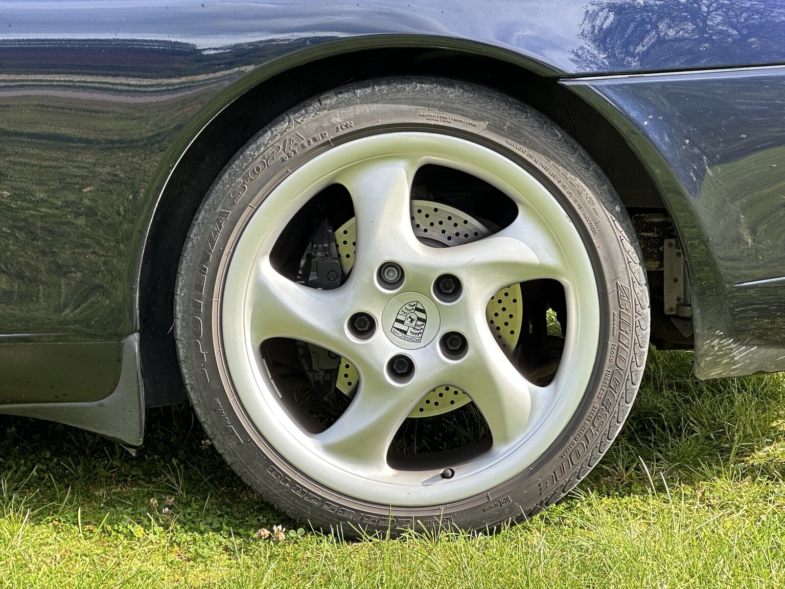 Exteriörbild på 1999 Porsche 911 Carrera