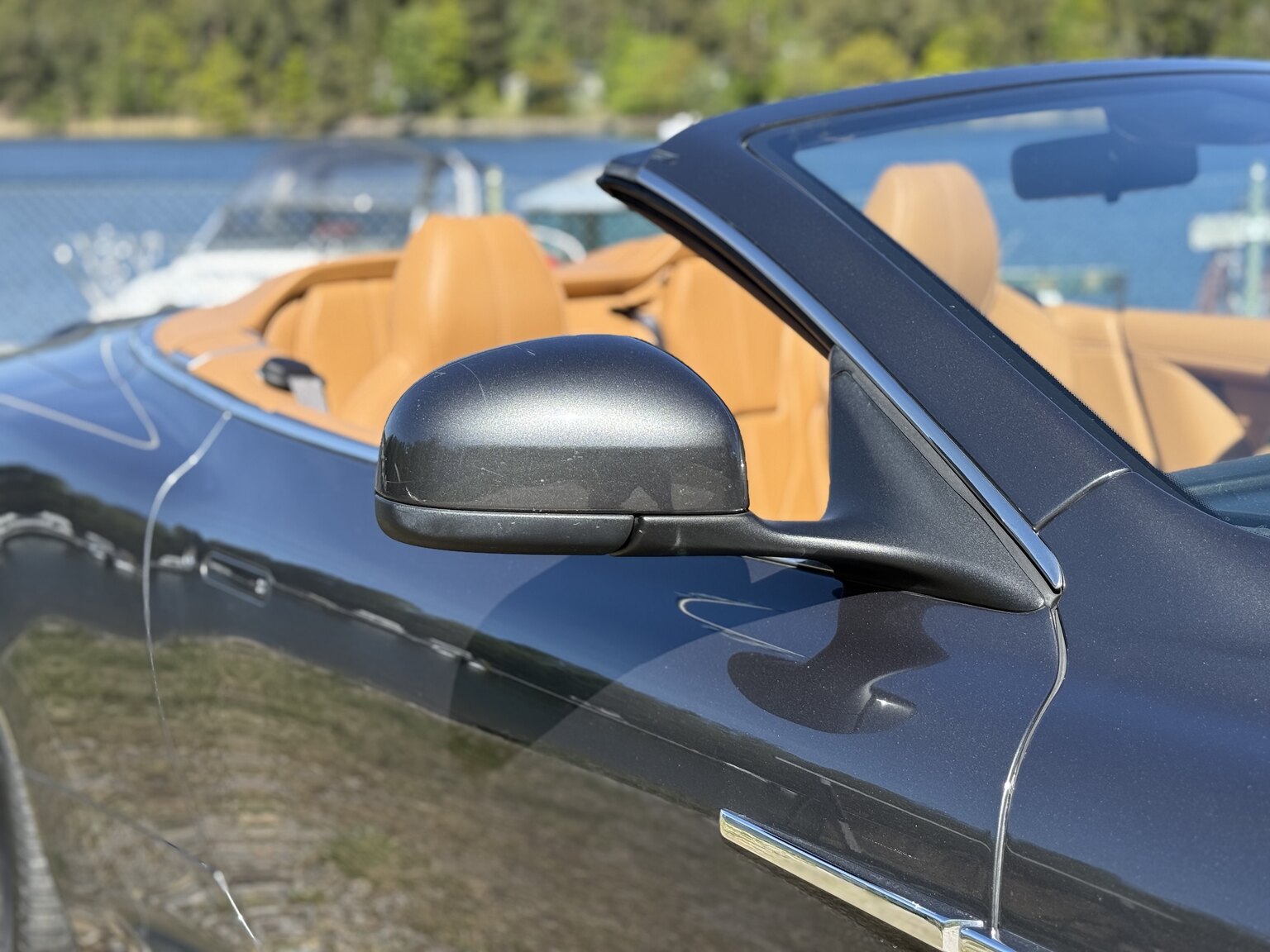 Exterior image of 2015 Aston Martin DB9 Volante