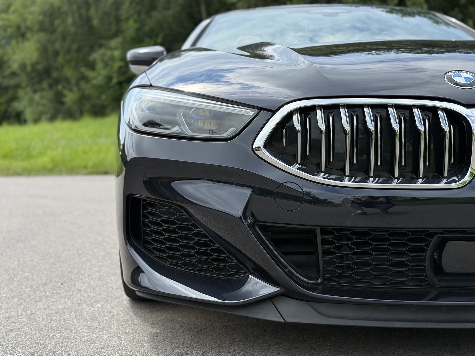 Exterior image of 2019 BMW M850i xDrive Convertible Steptronic
