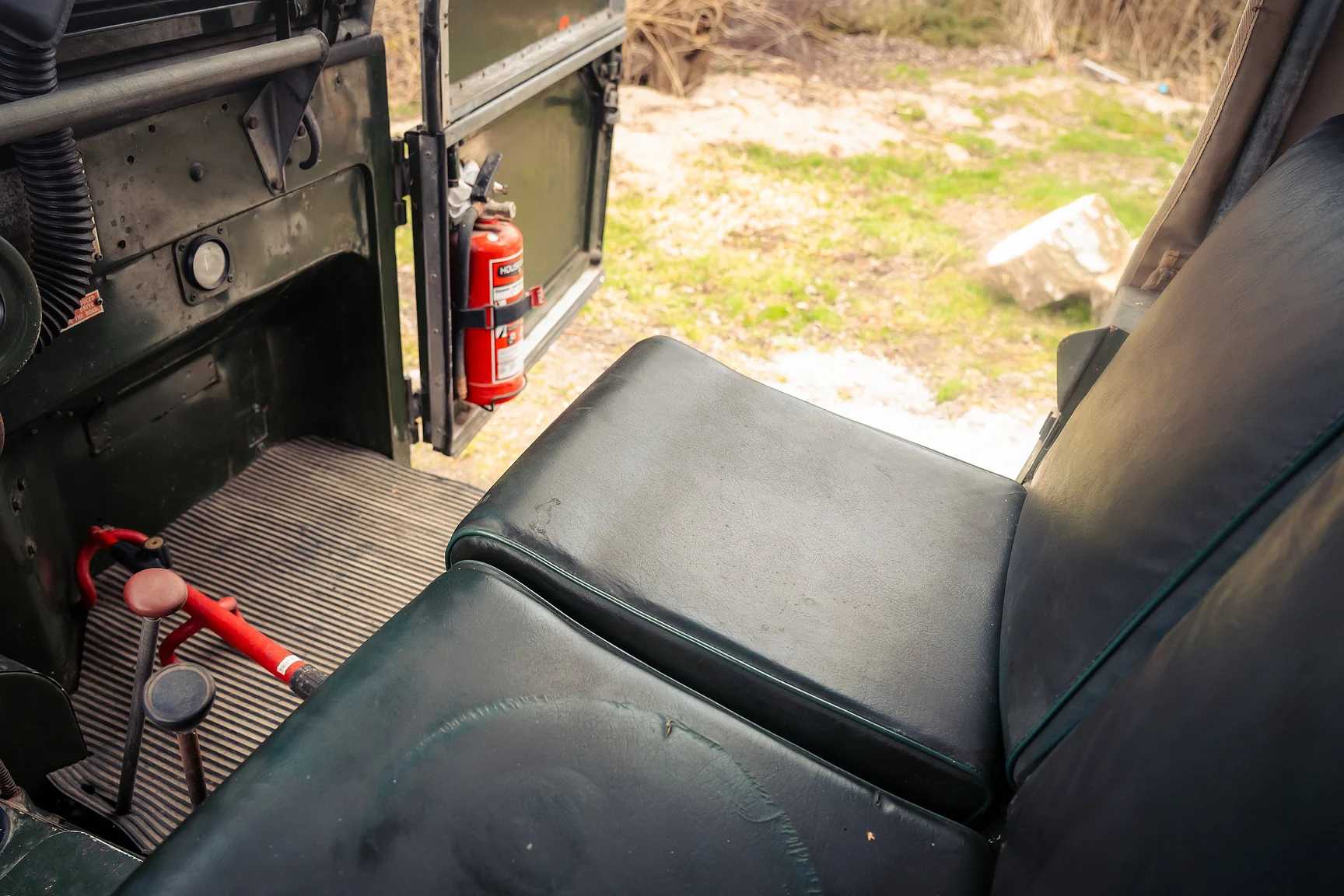 Innenraumfoto von 1953 Land Rover Series 1 Soft Top (27)