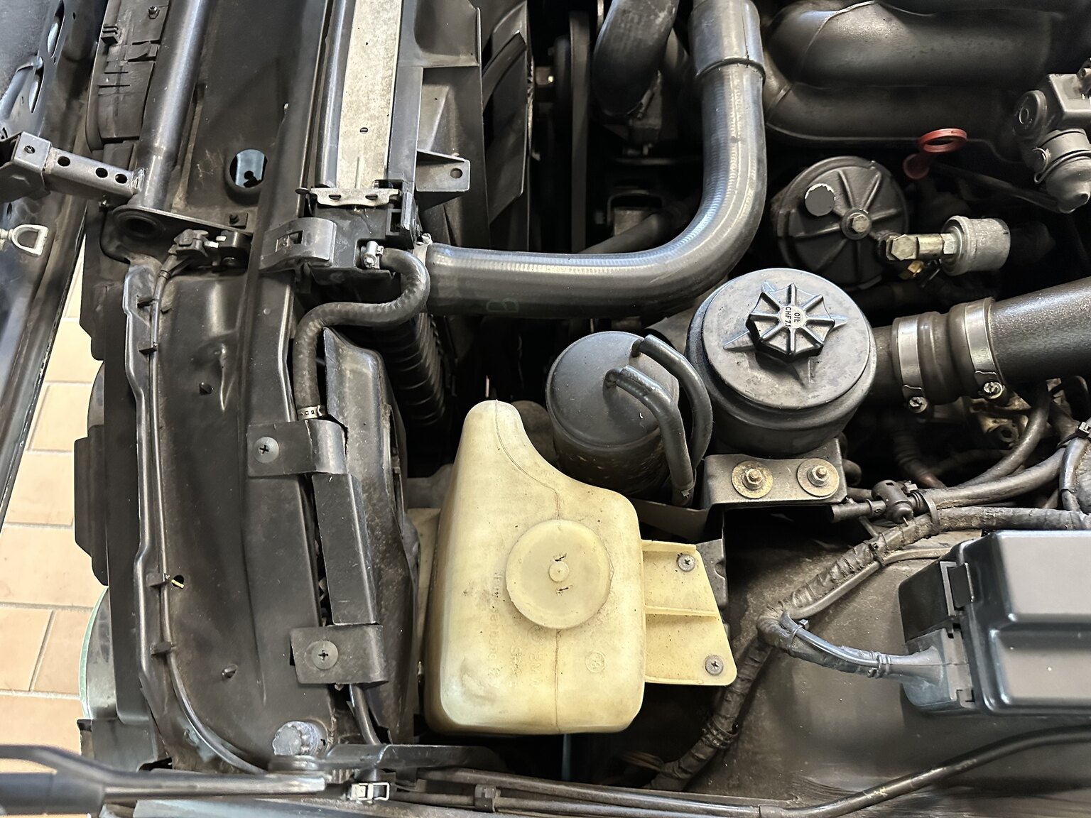 1991 ALPINA BMW ALPINA B10 BI-TURBO, Mekanik