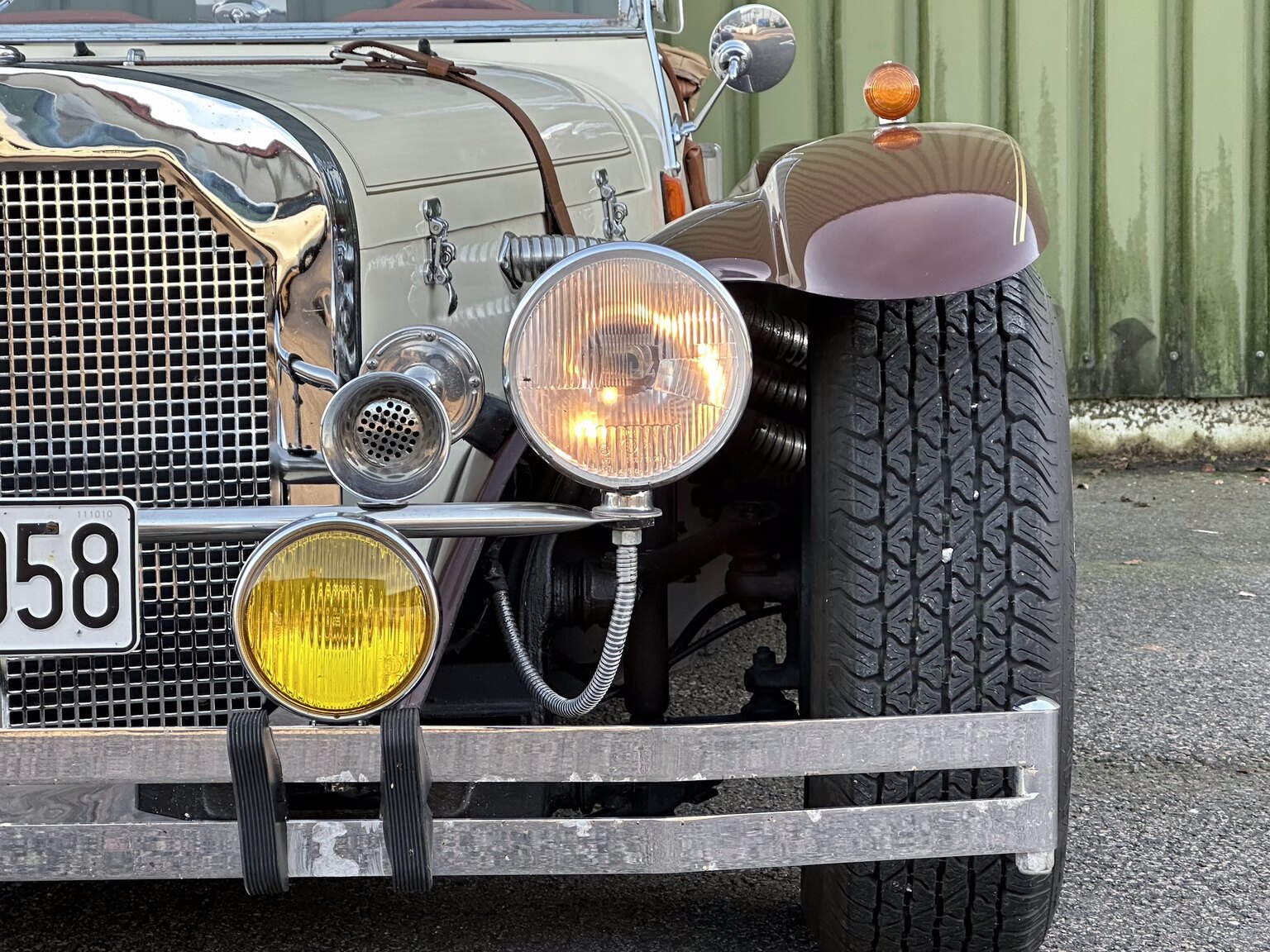 Exteriörbild på 1971 MB Gazelle