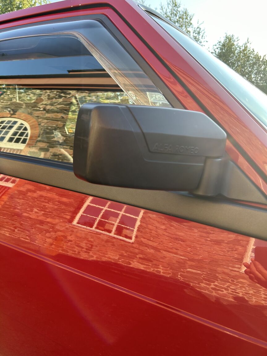 Aussenfoto 1988 Alfa Romeo 75 (39)