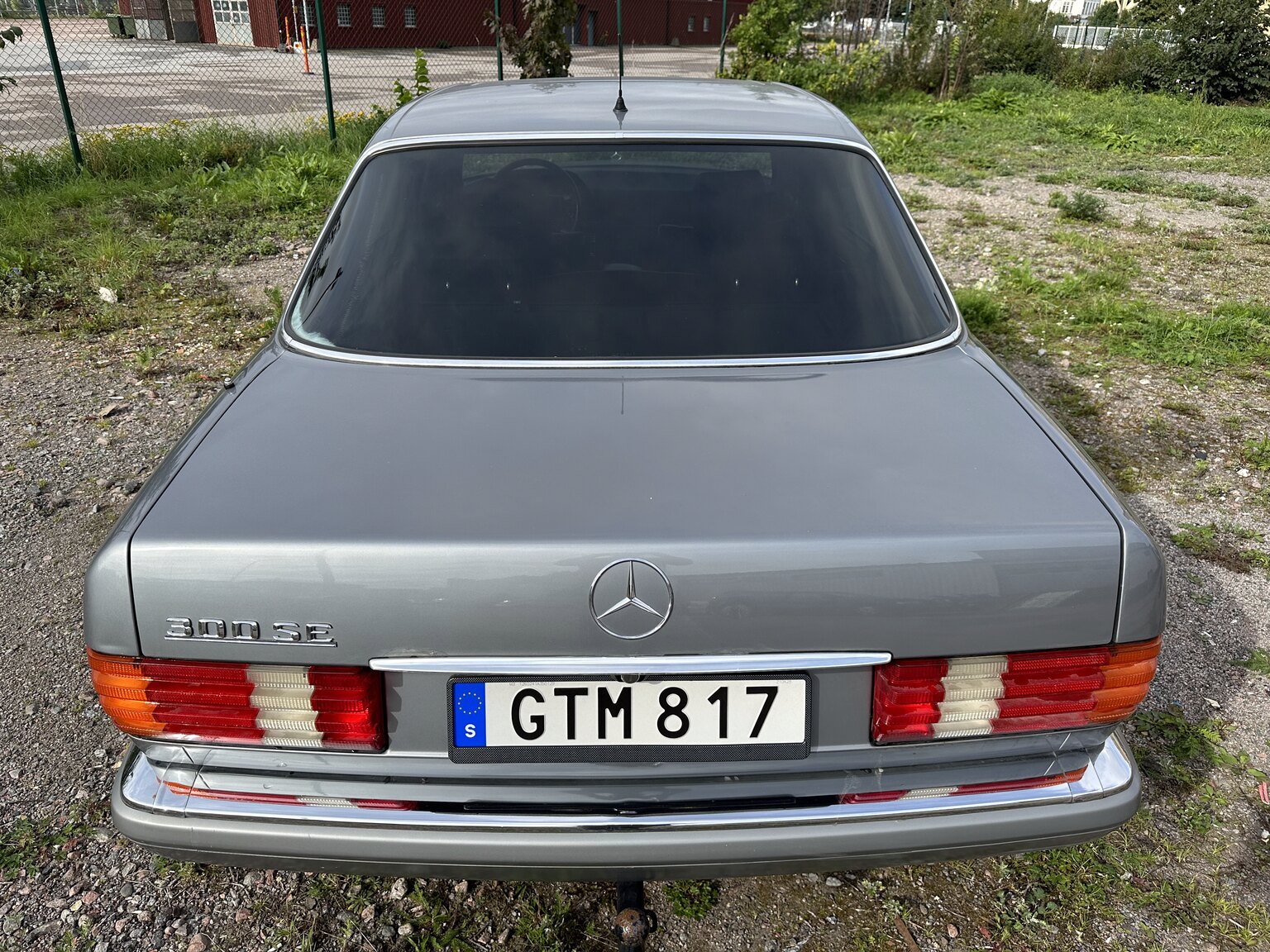 Exterior image of 1987 Mercedes 300 SE