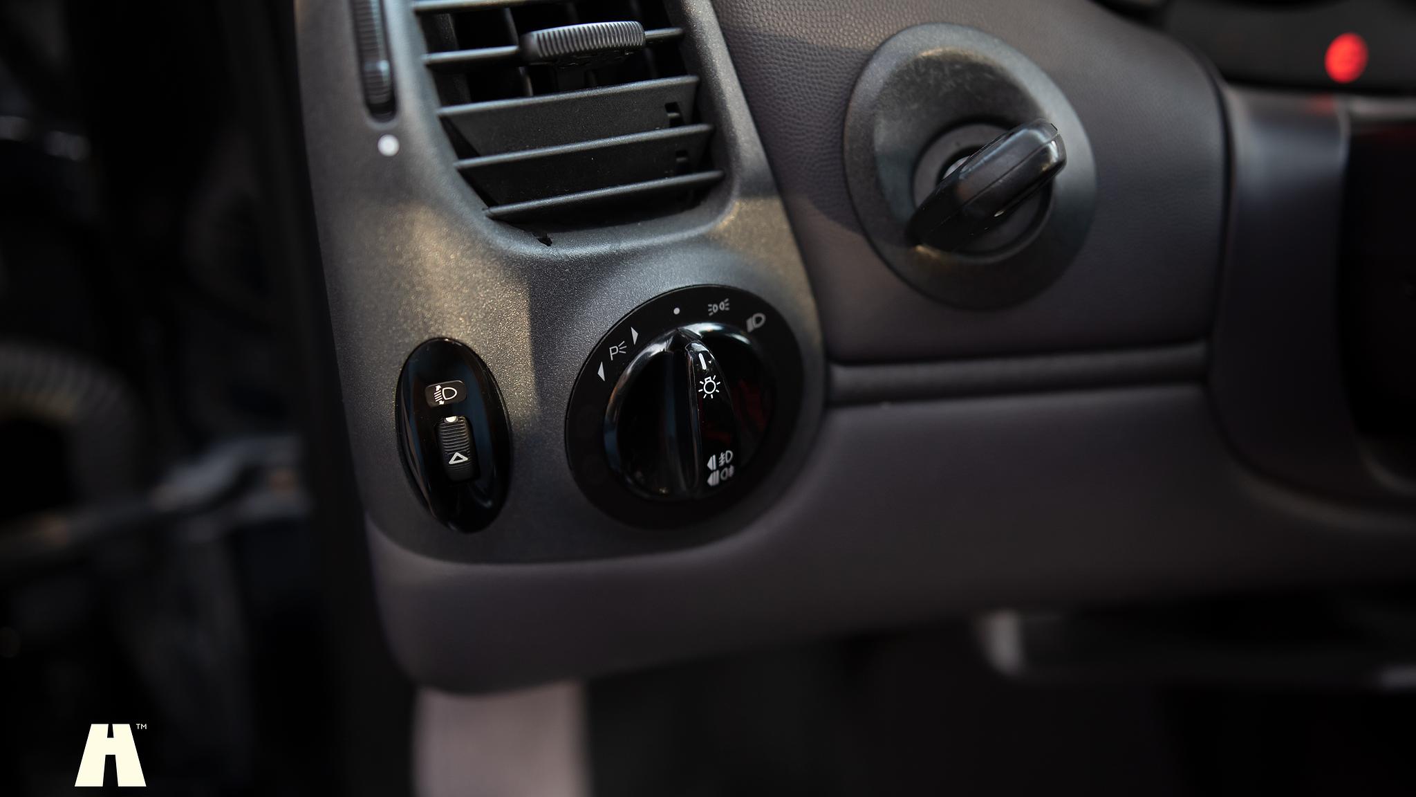 Interior image of 1998 Porsche 996 Carrera 2 “Clubsport”