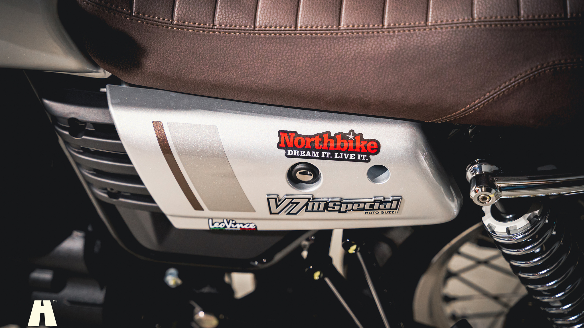 Exterior image of 2020 Moto Guzzi V7 III Special