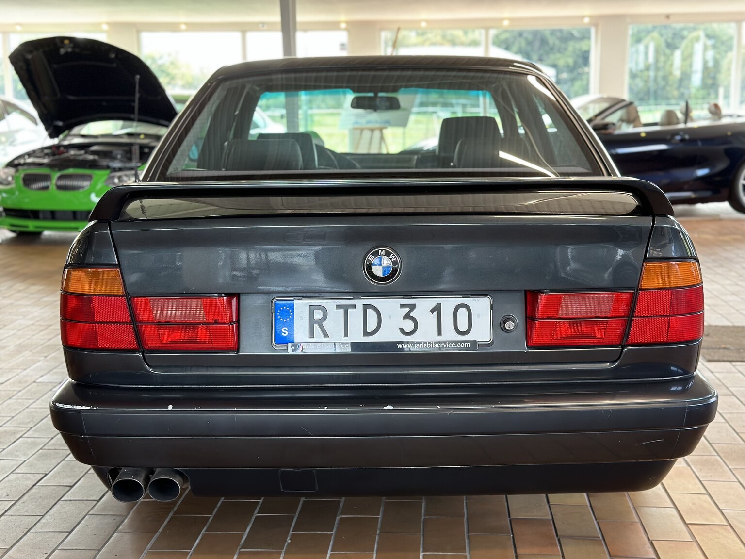 Exterior image of 1991 ALPINA BMW ALPINA B10 BI-TURBO