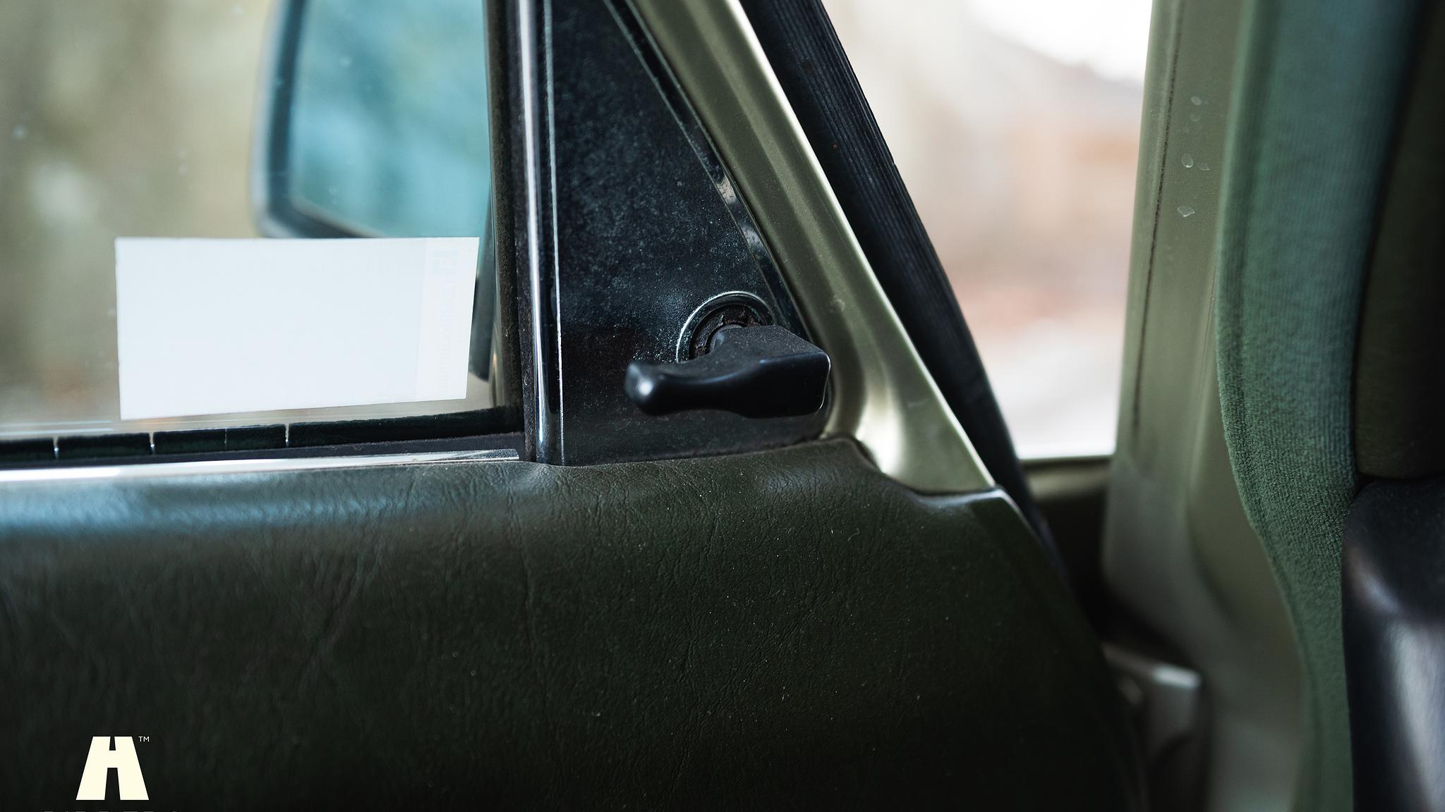 Interiörbild 1985 Mercedes-Benz 200 Series 3  (36)