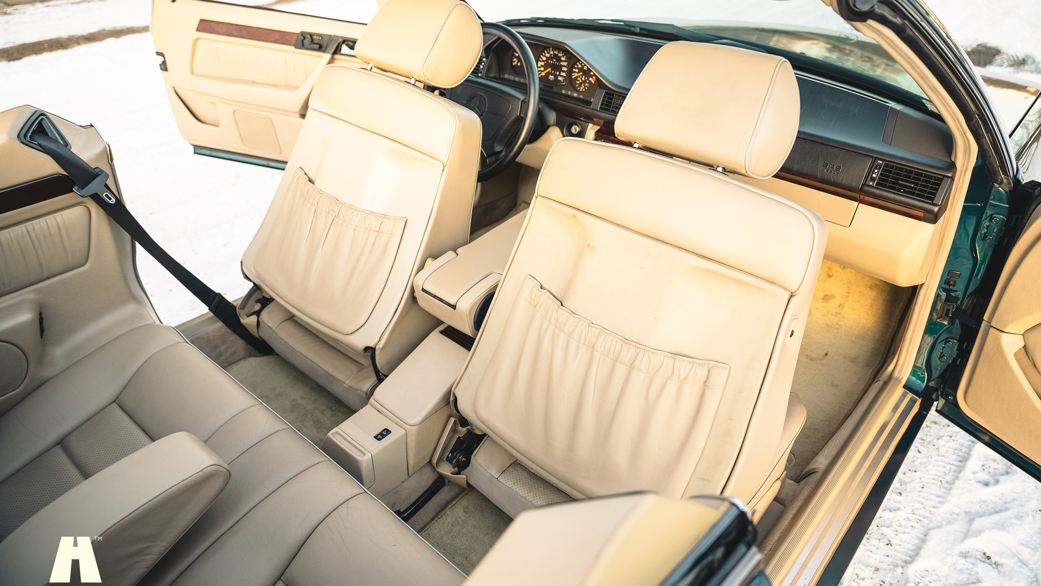 Innenraumfoto von 1995 Mercedes-Benz E320 Cabriolet 
