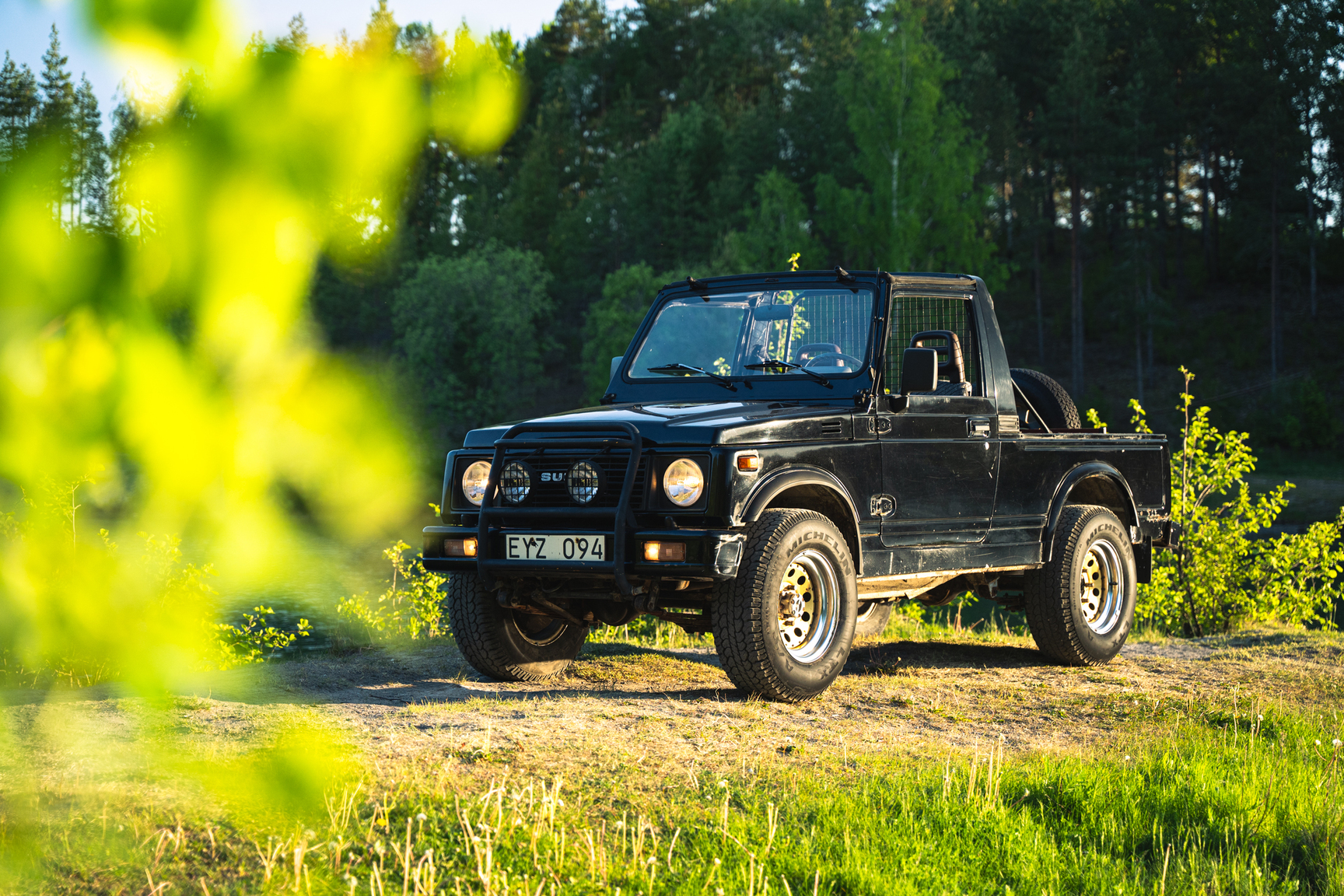 Exterior image of 1987 Suzuki SJ413 long