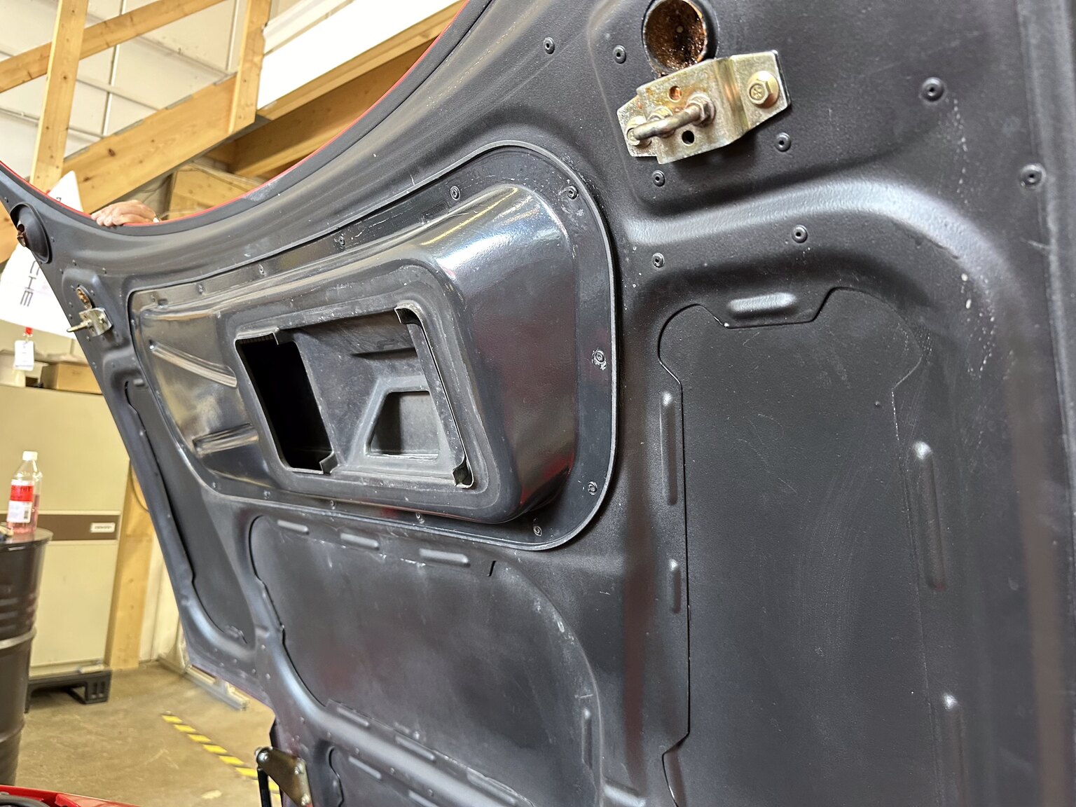 Interior image of 1990 Ferrari 348 (48)