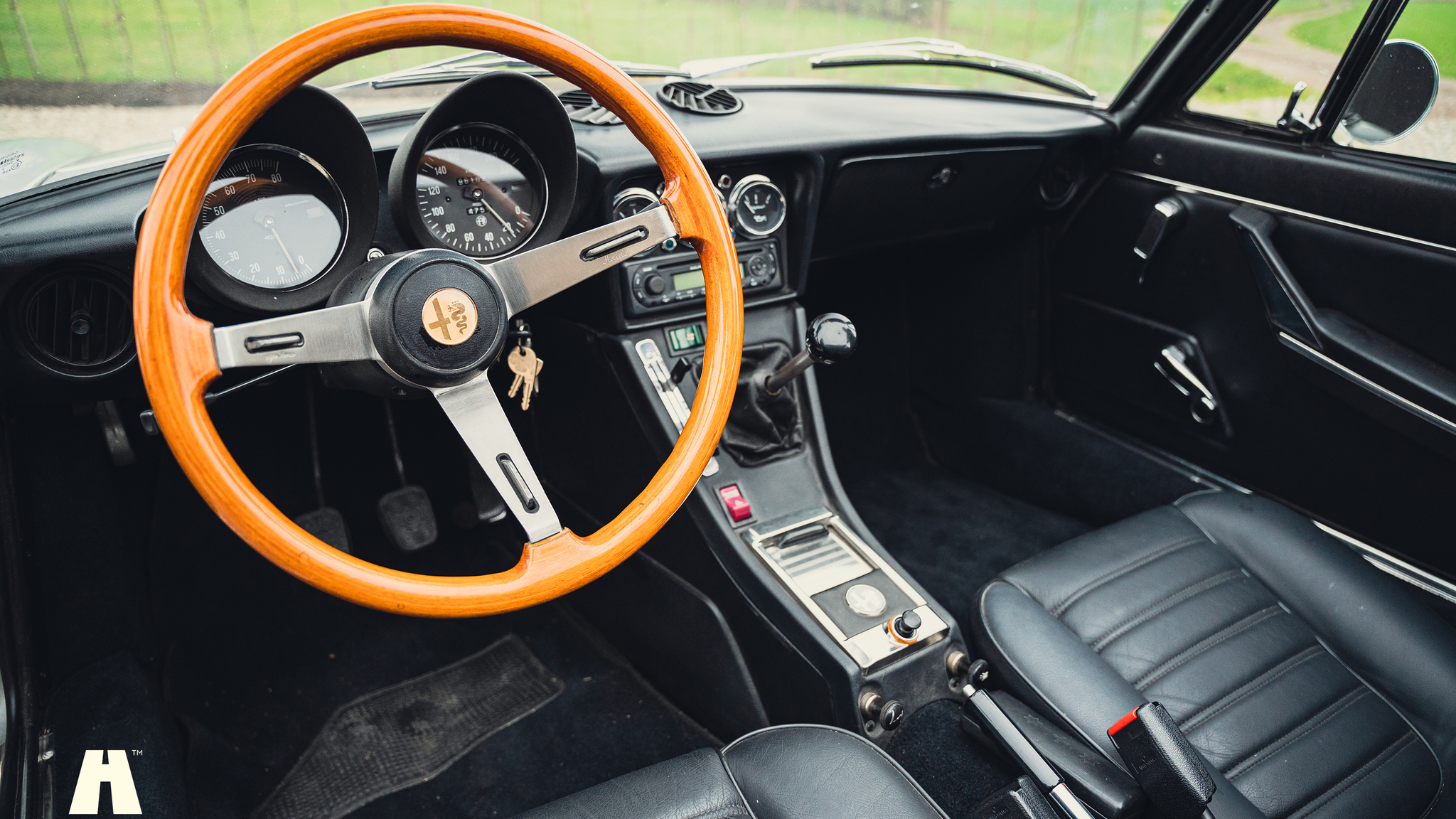 Interiörbild 1980 Alfa Romeo 2000 Spider