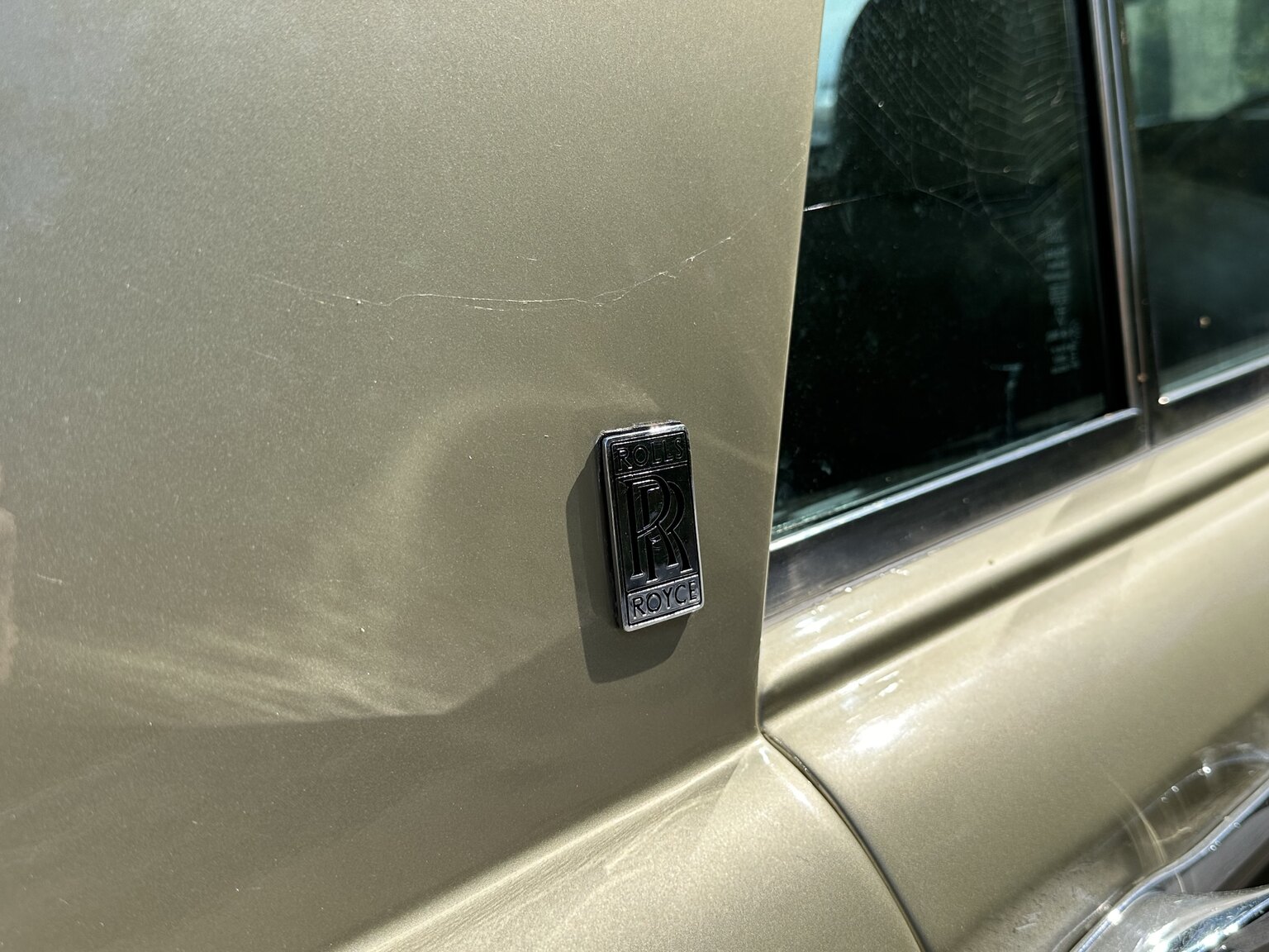 Exterior image of 1979 Rolls Royce Silver Shadow