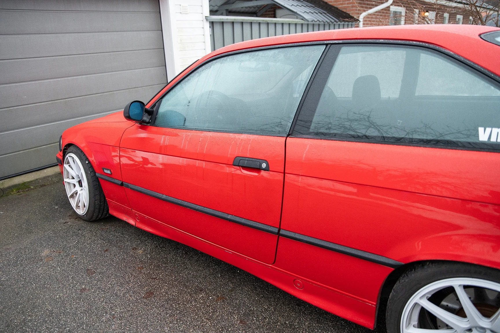 Exterior image of 1992 BMW 325i Turbo (12)