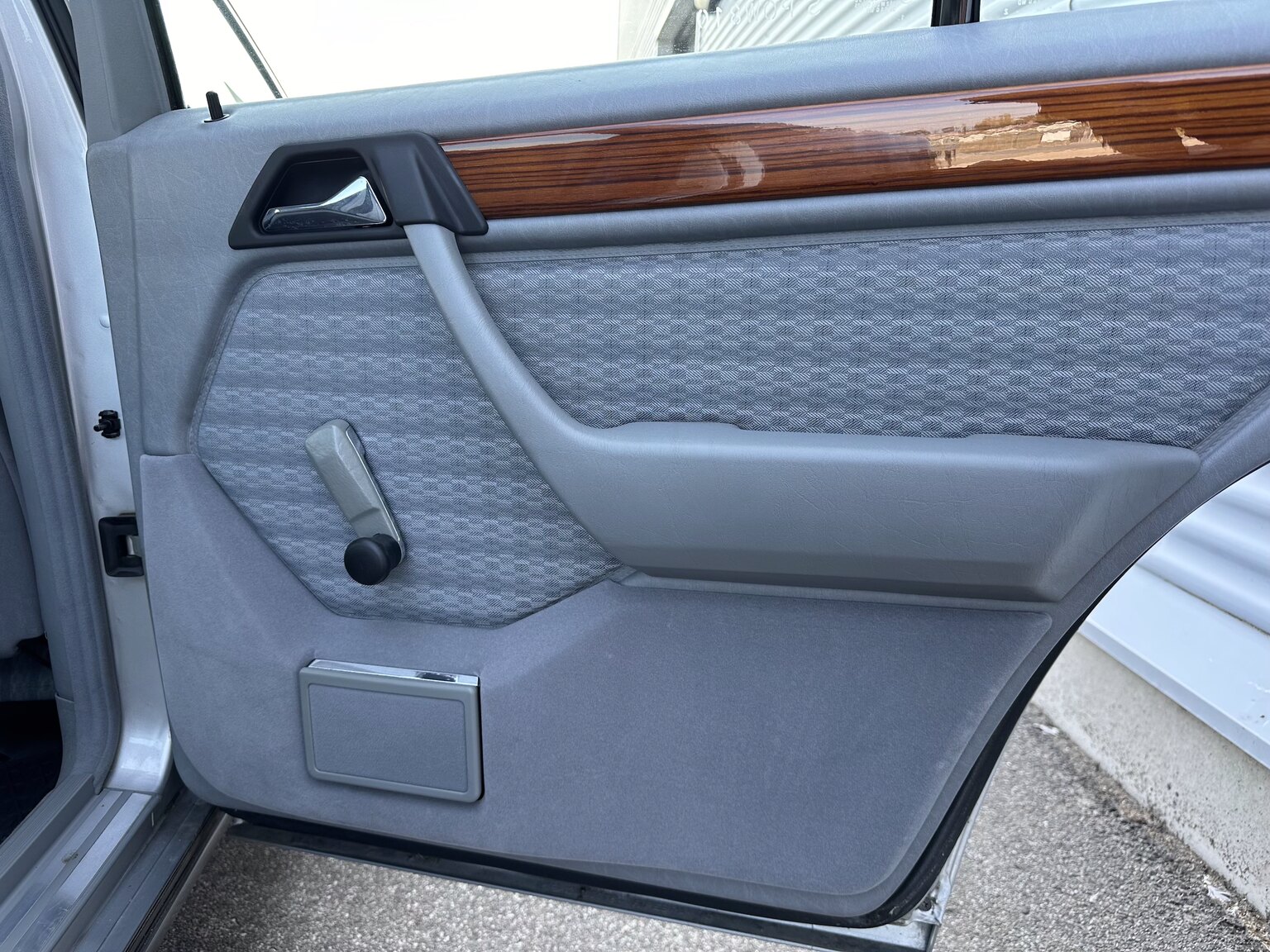 Innenraumfoto von 1992 Mercedes-Benz 250D