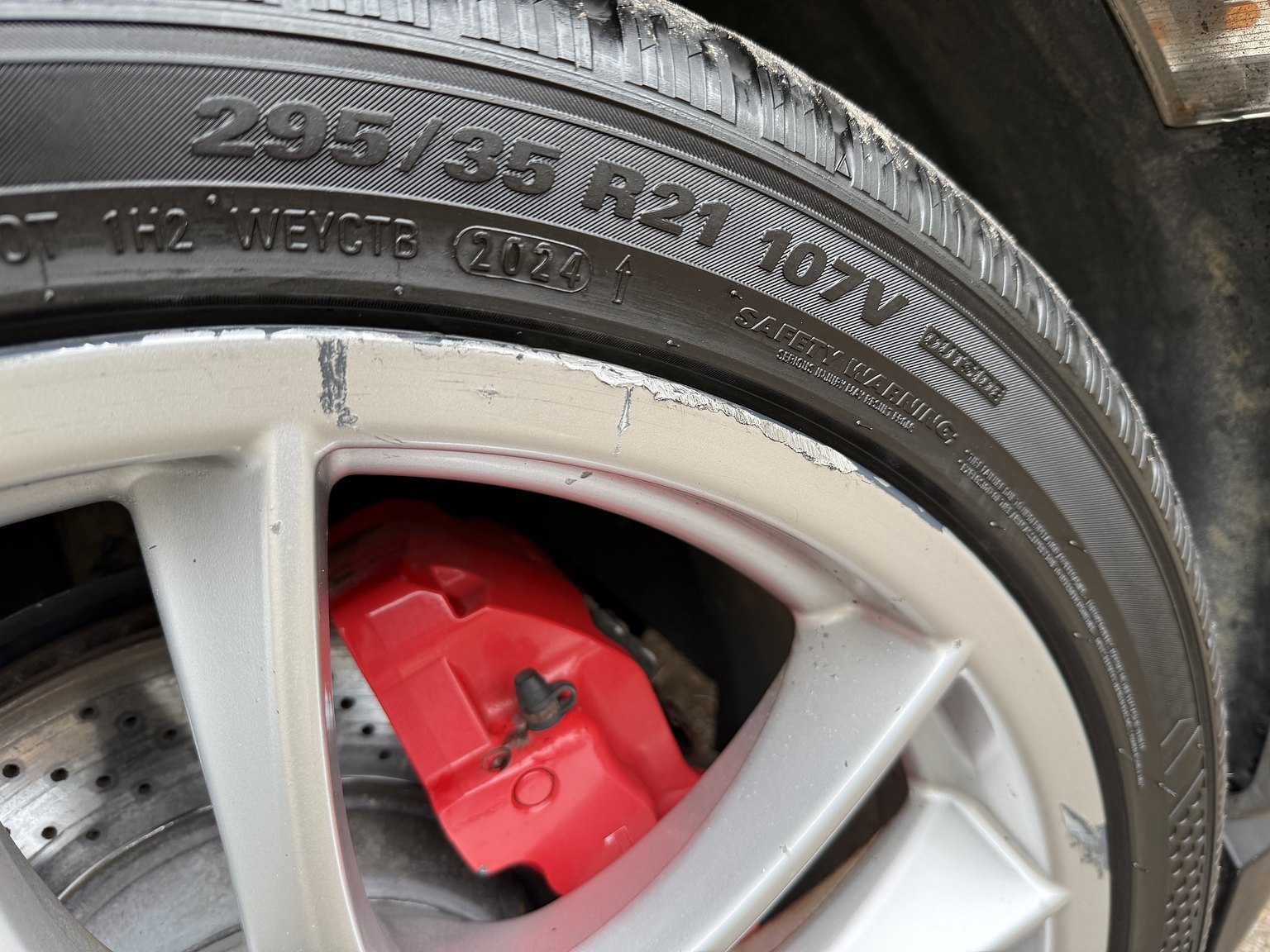 Exteriörbild på 2008 Porsche Cayenne GTS 6-växlad Manuell